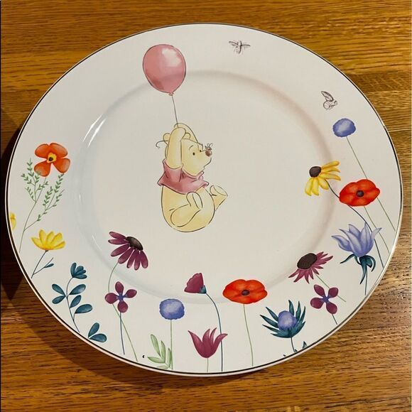 Disney Winnie the Pooh Among the Flowers Dinner Plates set of 2 NWT - Picture 3 of 5